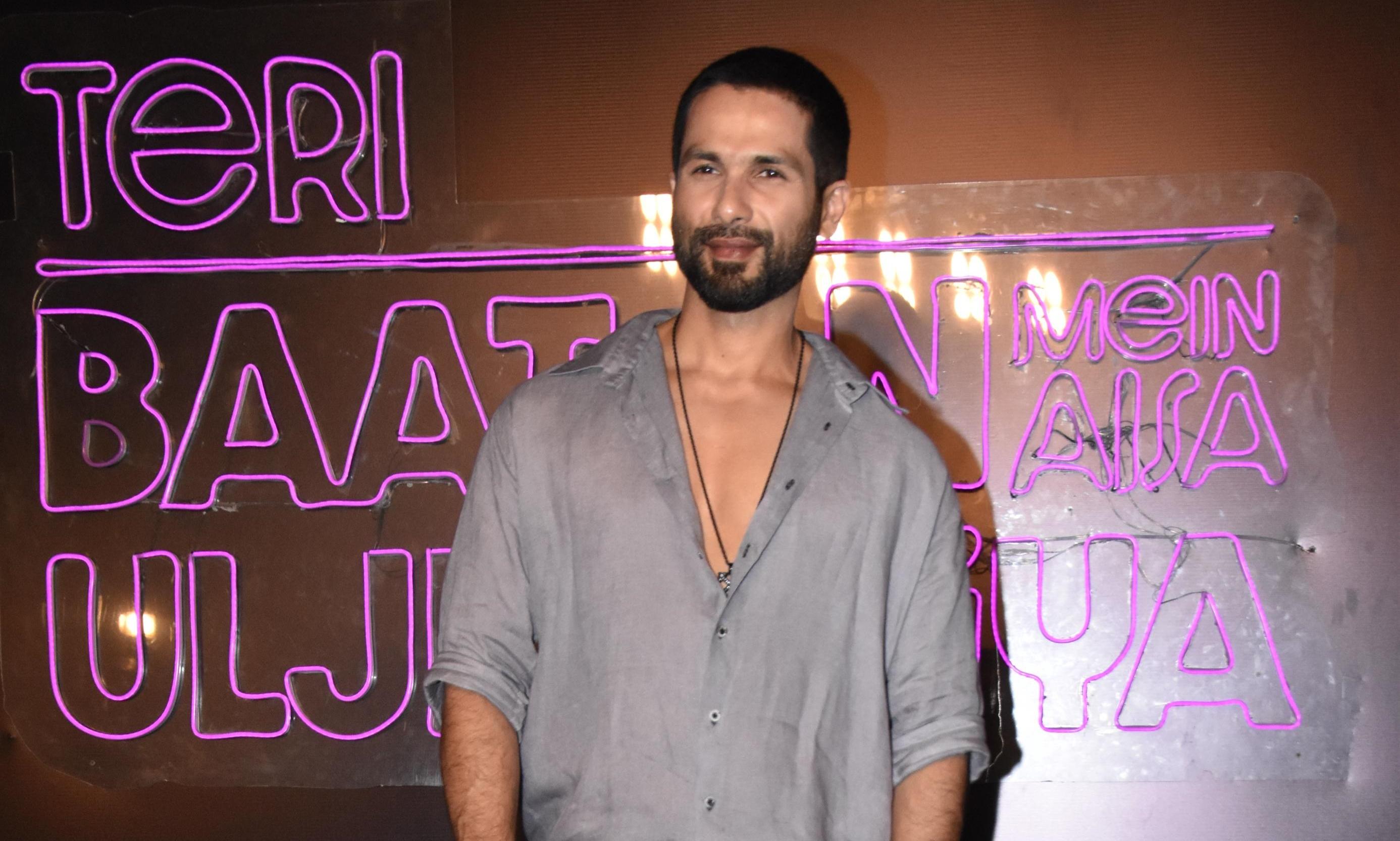 Meanwhile, Shahid Kapoor kept it casual in a grey shirt and denim. 